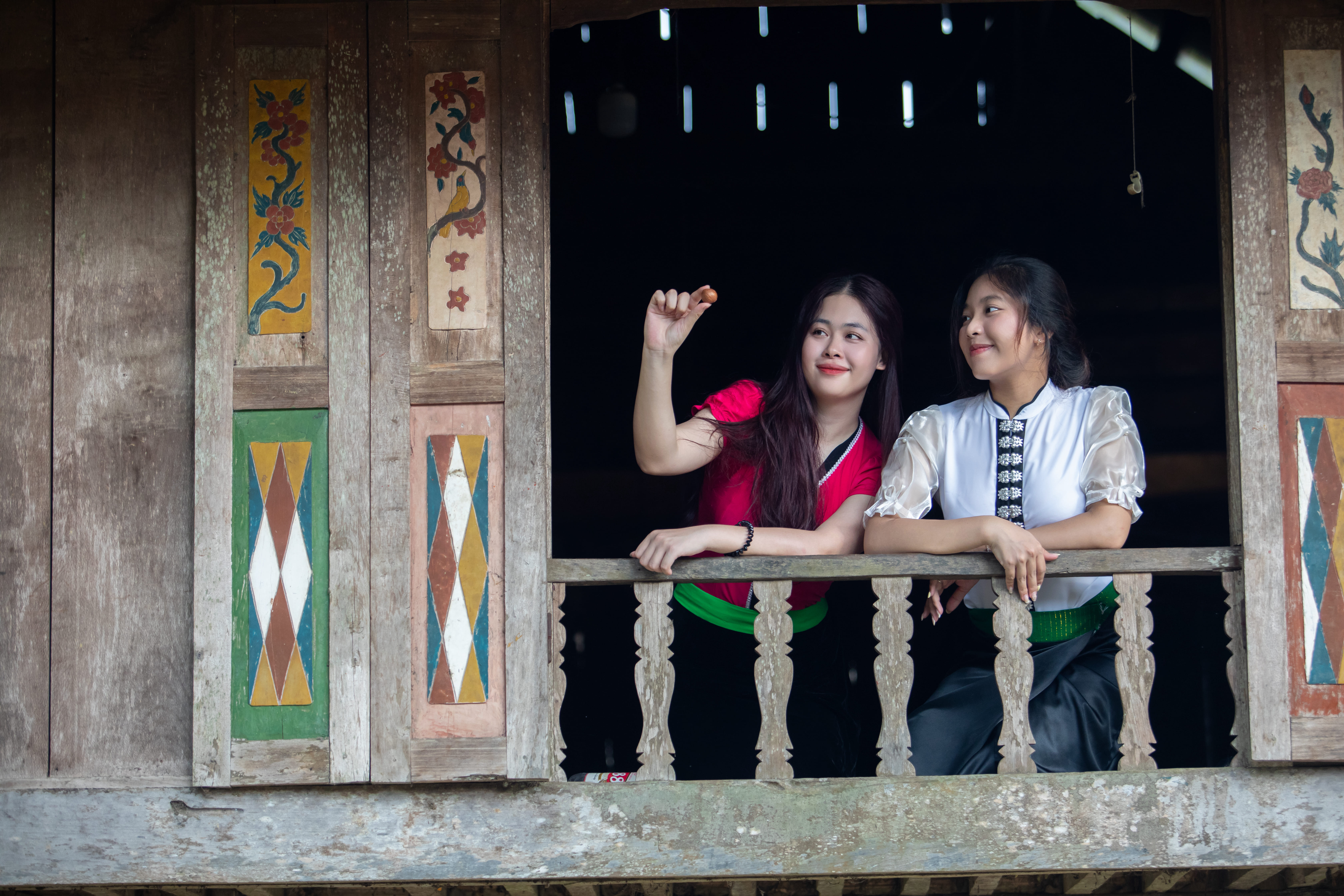 Người Thái và người Mông